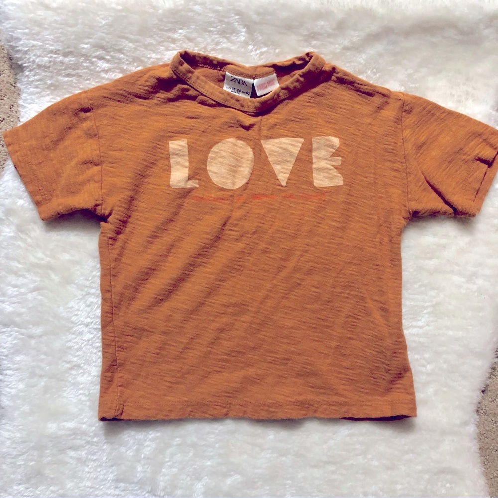 2/$10 🍁 Zara Kids Toddler Boys Love T shirt